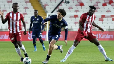 Fenerbahçe-Sivasspor; ilk 11'ler belli oldu