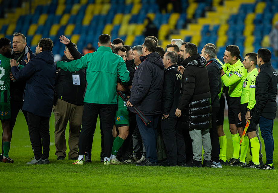 Sakaryaspor'dan hakem tepkisi