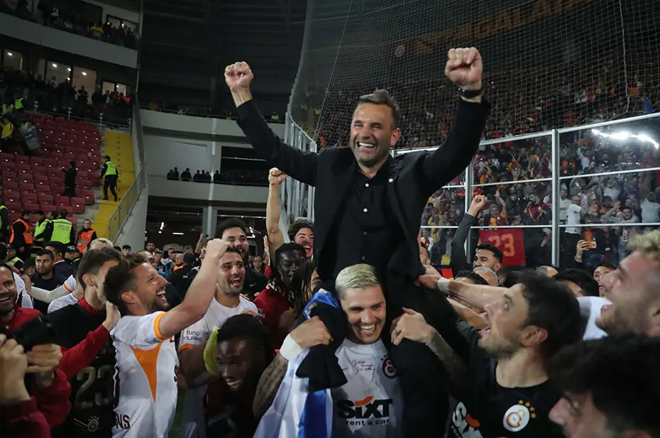Okan Buruk tarih yazdı, rekor üstüne rekor - 1 Okan Buruk tarih yazdı, rekor üstüne rekor - 1
