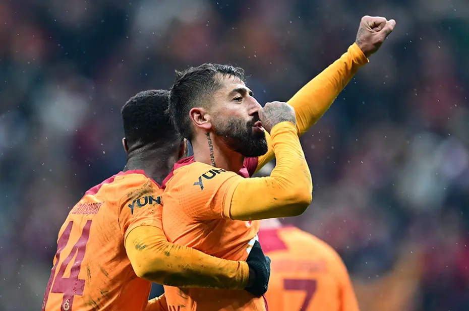 Trio ekibi, Galatasaray-Rizespor maçına damga vuran pozisyonları değerlendirdi - 5 Trio ekibi, Galatasaray-Rizespor maçına damga vuran pozisyonları değerlendirdi - 5