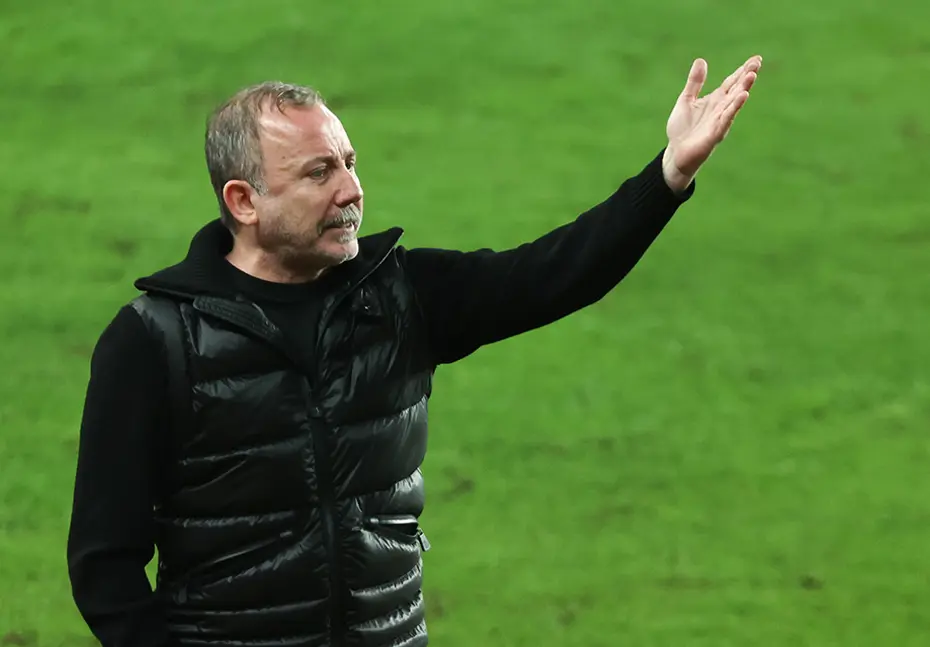Sergen Yalçın üstüne basa basa 2 kez "Yüzde yüz" dedi ve Süper Lig için bomba kehanetini patlattı - 3 Sergen Yalçın üstüne basa basa 2 kez "Yüzde yüz" dedi ve Süper Lig için bomba kehanetini patlattı - 3