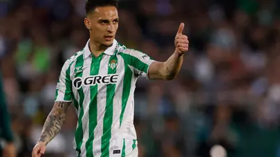 Antony bir kez daha gündeme oturdu: Dünya devi Brezilyalı oyuncuya talip oldu Antony bir kez daha gündeme oturdu: Dünya devi Brezilyalı oyuncuya talip oldu