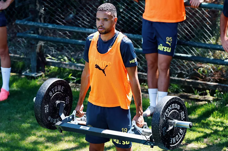 Fenerbahçe'den Fred paylaşımı: Geri sayım başladı - 2 Fenerbahçe'den Fred paylaşımı: Geri sayım başladı - 2