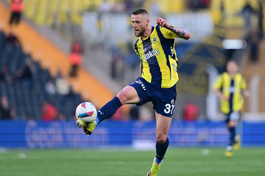 Fenerbahçe tribünleri sadece 1 futbolcusunu alkışladı - 3