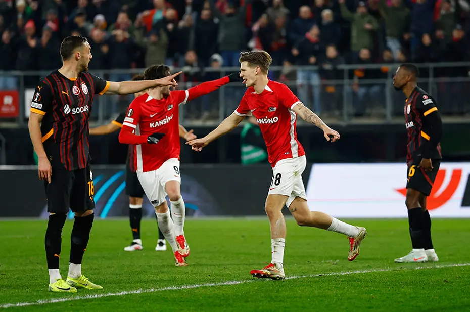 Hollanda'da herkes Galatasaray'ı konuşuyor: Farklı mağlubiyet için olay manşet - 3