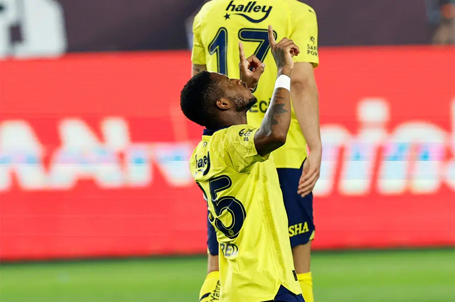Fenerbahçe'ye galibiyeti getiren golden önce faul var mı? Trio ekibi yorumladı - 3