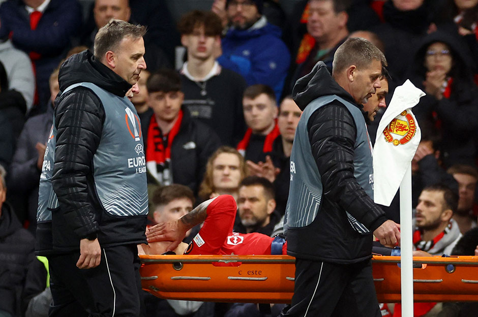 Manchester United'da Lisandro Martinez sezonu kapattı