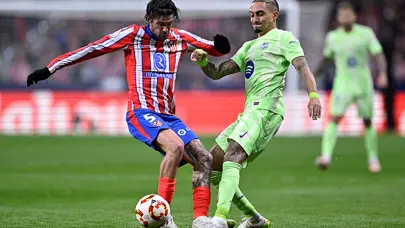 Barcelona 4-4'ün rövanşında tek golle turladı: Finalin adı El Clasico