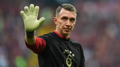 İstanbul'dan ayrılan Fernando Muslera'dan duygusal veda mesajı