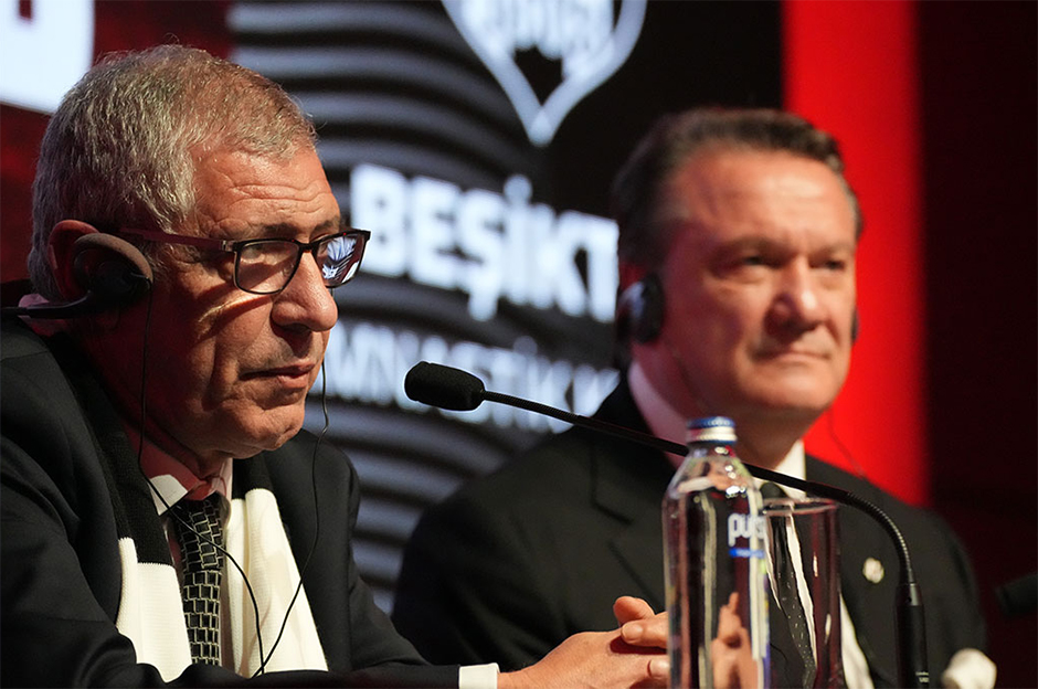 Beşiktaş'ta 7 futbolcuyla yollar ayrılıyor: 9 yabancı takımda kalacak