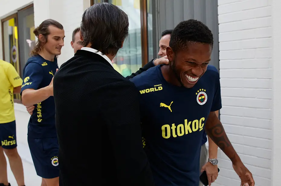 Fenerbahçe Tesisleri'nde Mourinho'ya sürpriz misafir - 3