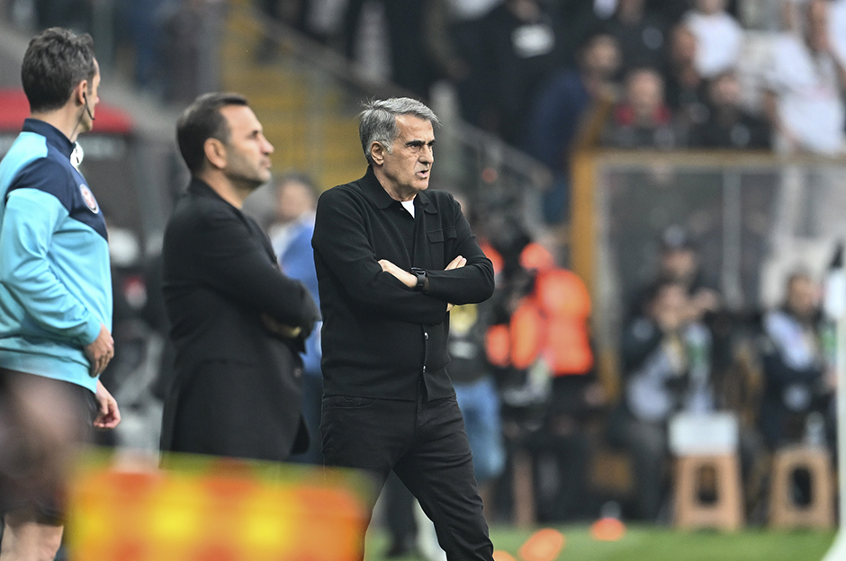 "Şenol Güneş'ten futbol dersi" Spor yazarları derbi için ne dedi?