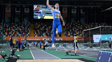 Olimpiyat şampiyonu Yunan atletten depremzedelere yardım