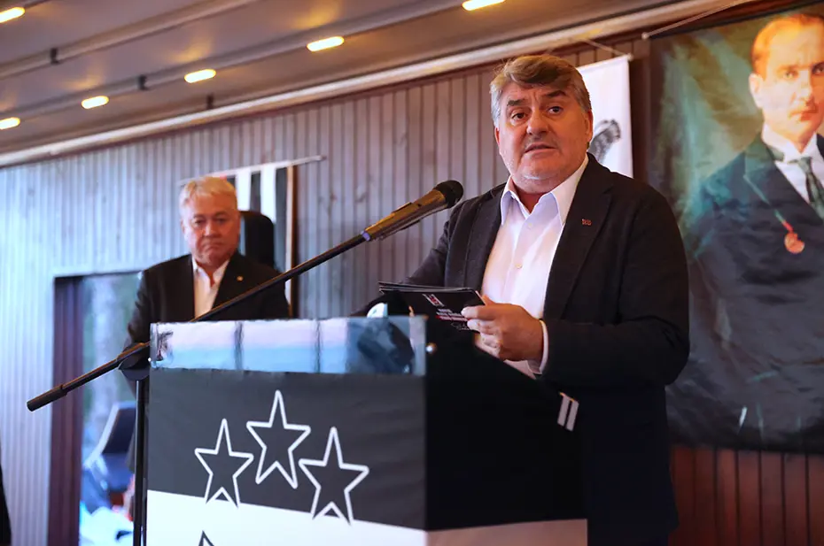 Beşiktaş yeni başkanını seçiyor: Rekor katılım - 12