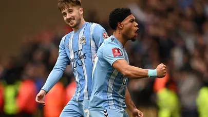 Galatasaray sağ bekini Championship'te buldu: Görüşmeler başladı