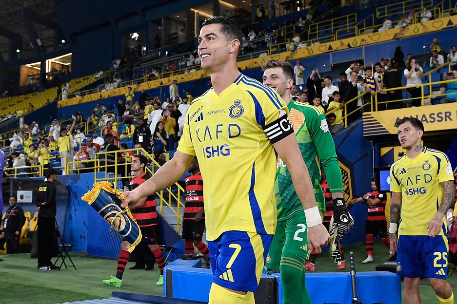 Cristiano Ronaldo oğlunun gururunu yaşıyor: Resmen takıma davet edildi