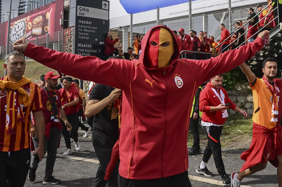 Galatasaray taraftarından Fenerbahçe derbisi için flaş karar - 2