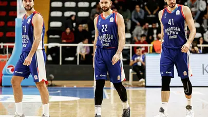 Anadolu Efes'in yeni koçu kim olacak?