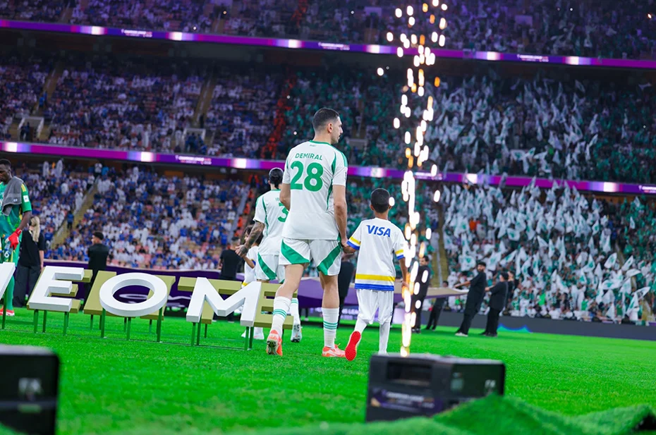 Merih Demiral, Türk futbol tarihine geçti - 1