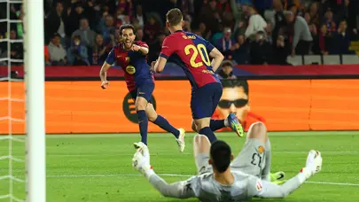 Dani Olmo, Barcelona'yı ipten aldı