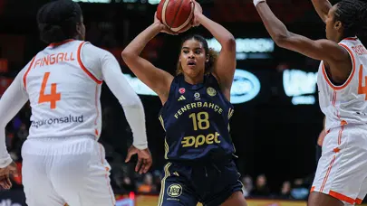 Fenerbahçe, Euroleague'de grubunu namağlup lider tamamladı