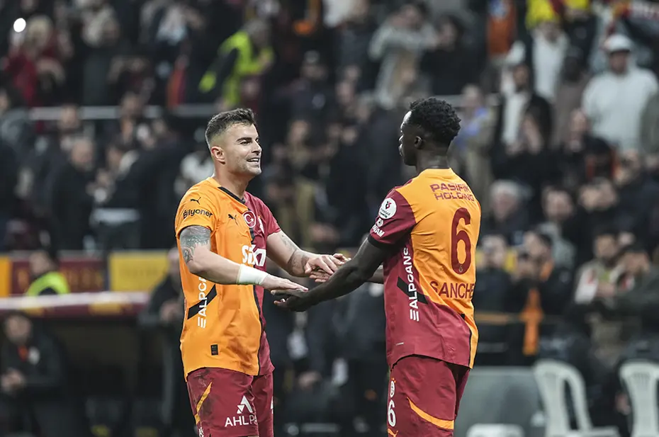Galatasaray 40 yıl sonra bir ilki başardı - 6