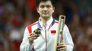 Masa tenisi erkeklerde Zhendong Fan altın madalya kazandı