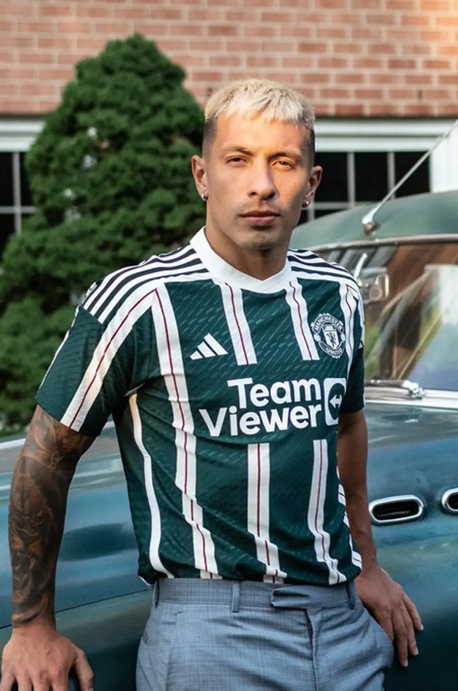 Manchester United, yeni sezon deplasman formasını tanıttı - 4