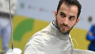 Milli eskrimci Enver Yıldırım'dan tarihi başarı