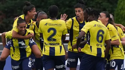 Derbide 3 puan Fenerbahçe'nin: Ligde 6'da 6