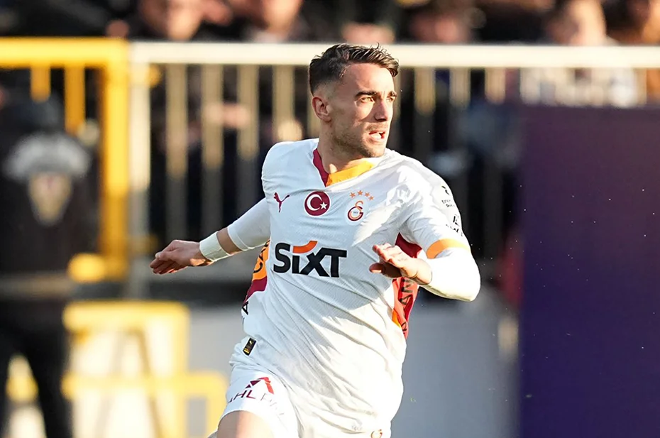 Galatasaray'dan Yunus Akgün'e çılgın zam: Tam 8 katı, yeni maaşı ortaya çıktı - 1 Galatasaray'dan Yunus Akgün'e çılgın zam: Tam 8 katı, yeni maaşı ortaya çıktı - 1