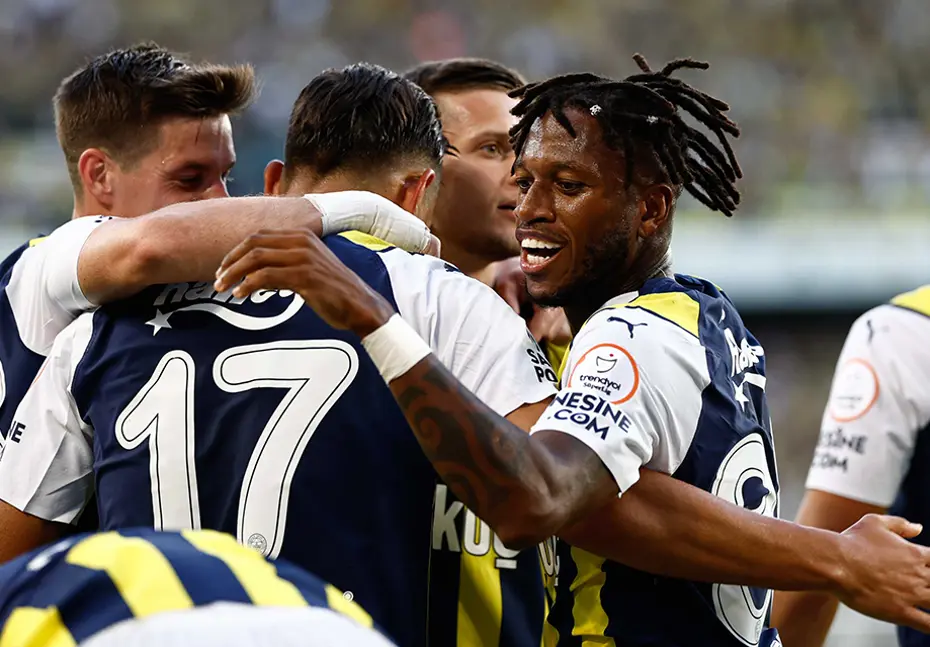 Fenerbahçe-Rizespor maçına damga vuran pozisyon: "Tartışmaya gerek yok, net penaltı" - 9 Fenerbahçe-Rizespor maçına damga vuran pozisyon: "Tartışmaya gerek yok, net penaltı" - 9