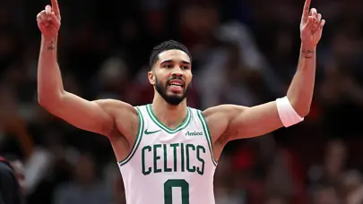 Jayson Tatum sahne aldı, Celtics seriyi 7 maça çıkardı