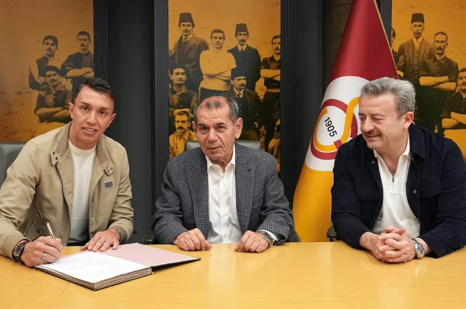 Muslera'dan Galatasaray'a büyük transfer kıyağı! Dünyaca ünlü yıldız geliyor - 2 Muslera'dan Galatasaray'a büyük transfer kıyağı! Dünyaca ünlü yıldız geliyor - 2