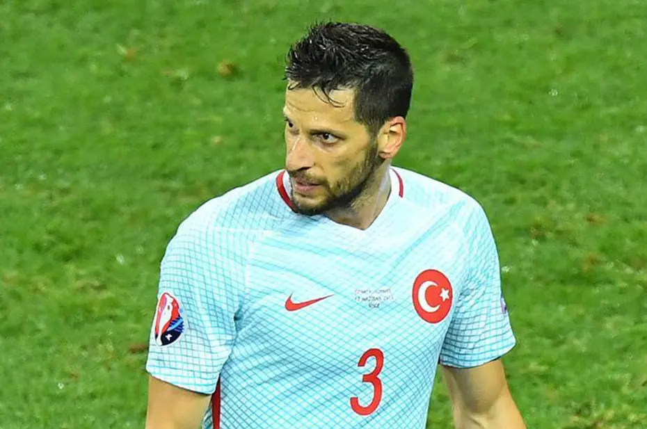 Futbol dünyası depremzedeler için bağışlar yapıyor - 4