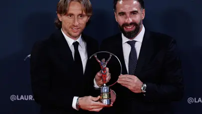 "Spor dünyasının Oscar'ı"nda ödüller sahiplerini buldu "Spor dünyasının Oscar'ı"nda ödüller sahiplerini buldu