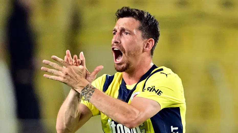 Fenerbahçe'de radikal karar: Sadece Mert Hakan Yandaş açıklandı, kalanlar maç maç seçilecek - 2