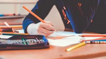 Depremin etkilediği 10 ilde eğitime ara süresi uzatıldı