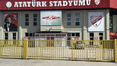 Deprem testini geçemeyen Bolu Atatürk Stadı'nda çalışmalar başladı