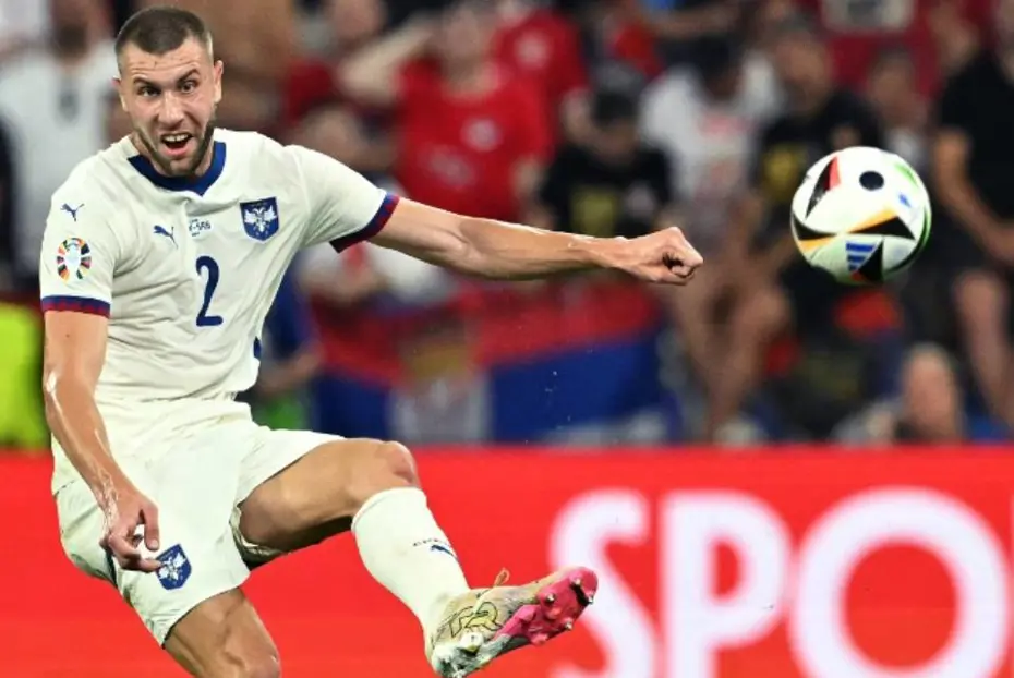 Fenerbahçe'nin 18 milyon Euro'luk teklifine Milan'dan yanıt geldi - 2 Fenerbahçe'nin 18 milyon Euro'luk teklifine Milan'dan yanıt geldi - 2