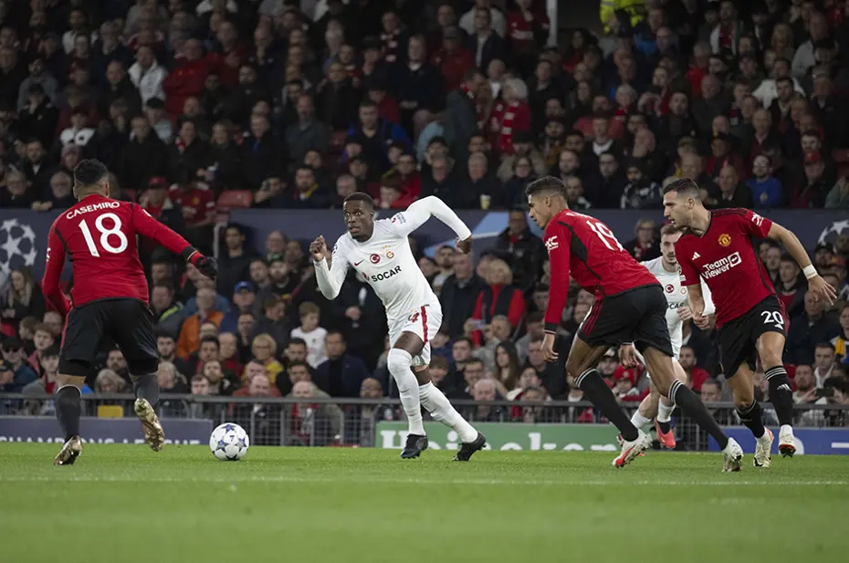 İngilizler, Manchester'ı topa tuttu: "30 yıl sonra United cehennemi buldu" - 7