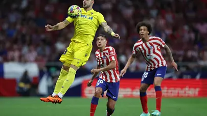 Beşiktaş'ın eski golcüsü sözleşme uzattı