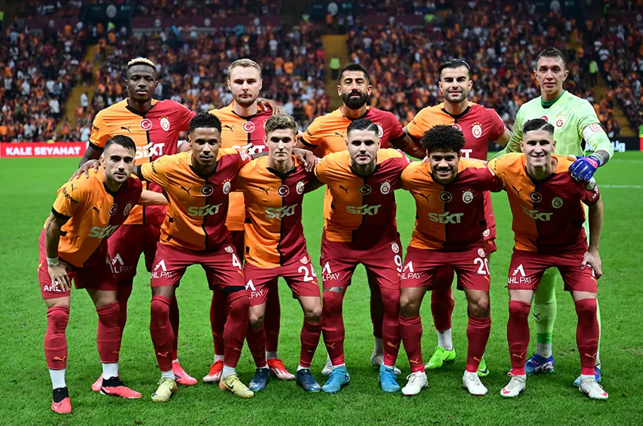 Tugay Kerimoğlu, Galatasaraylı oyuncuya yüklendi: "Israr etmeyin, olmuyor" - 2 Tugay Kerimoğlu, Galatasaraylı oyuncuya yüklendi: "Israr etmeyin, olmuyor" - 2