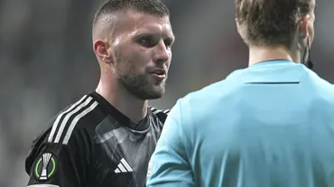 Beşiktaş'a Ante Rebic'ten kötü haber