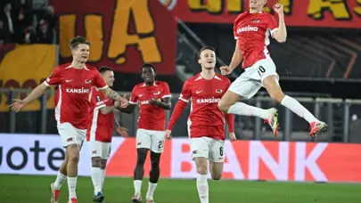 Hollanda'da herkes Galatasaray'ı konuşuyor: Farklı mağlubiyet için olay manşet