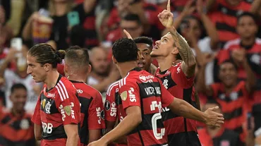 Futbol tarihine geçti: 13 bin gole ulaşan ilk takım