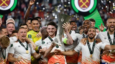 UEFA Avrupa Konferans Ligi kupası West Ham United'ın; Fiorentina son dakikada yıkıldı