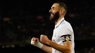 Benzema, El Clasico'daki golleriyle Raul'u geride bıraktı