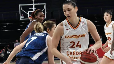 Galatasaray normal sezonu galibiyetle kapattı