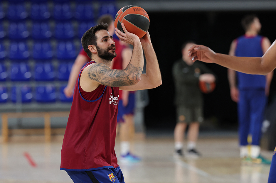 Ricky Rubio yeniden Barcelona'da